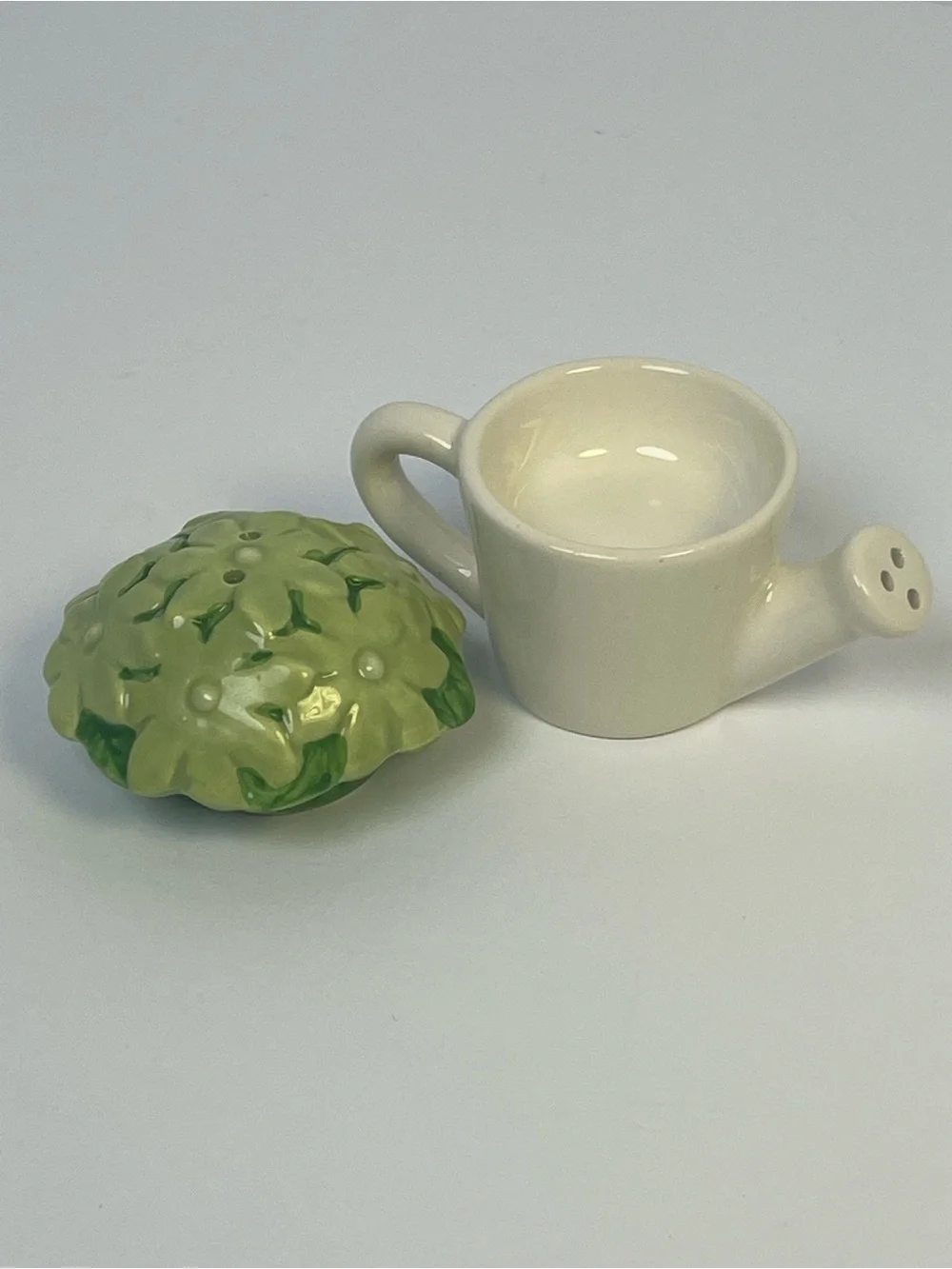 Nesting Ceramic Watering Can Flower Bush Salt Pepper Shaker Set Vintage